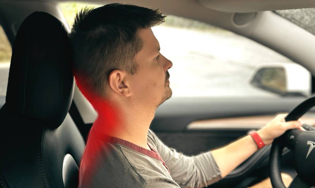 Tesla nyakpárna nélkül