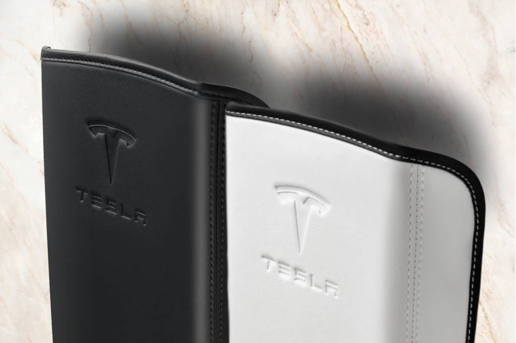 Stílusos kialakítású Tesla kartámasz huzat