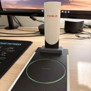 3D nyomtatott V4 Supercharger stílusú vezeték nélküli telefontöltő
